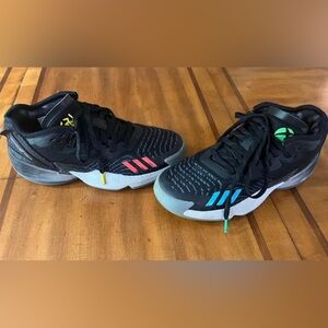 Size 7 - Adidas x-box sneaker